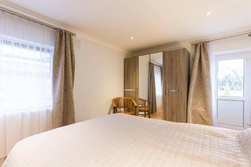 2 Bed Room Flat Near Westfield, West Λονδίνο Εξωτερικό φωτογραφία