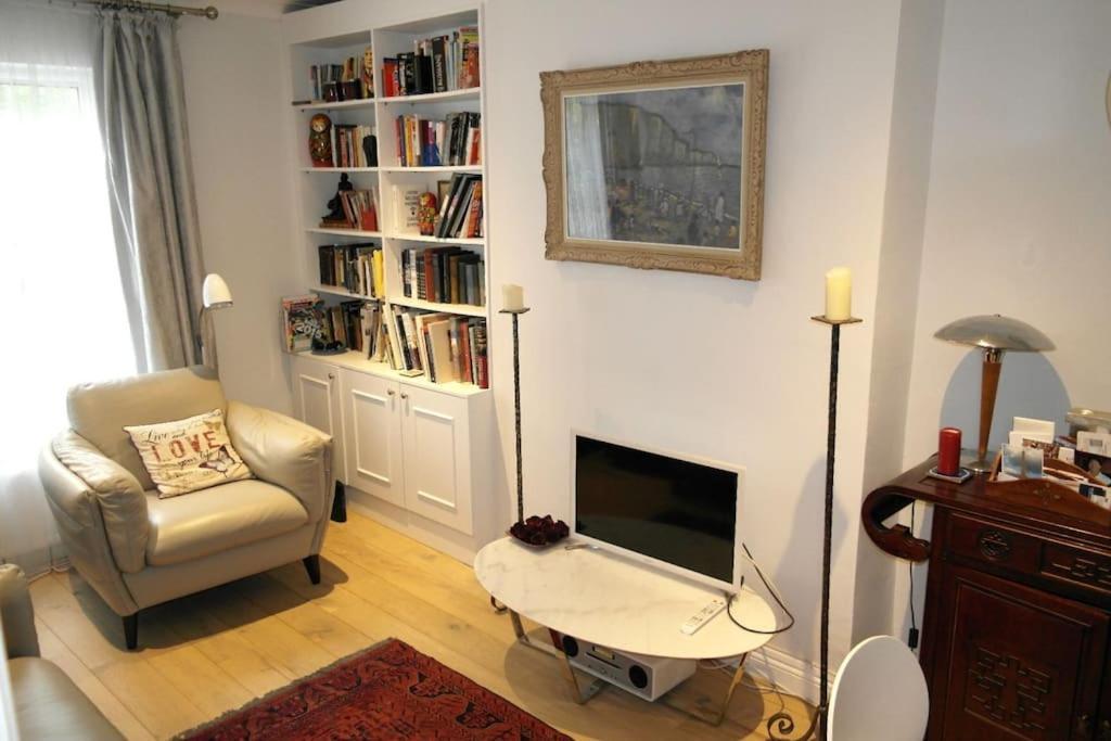 2 Bed Room Flat Near Westfield, West Λονδίνο Εξωτερικό φωτογραφία